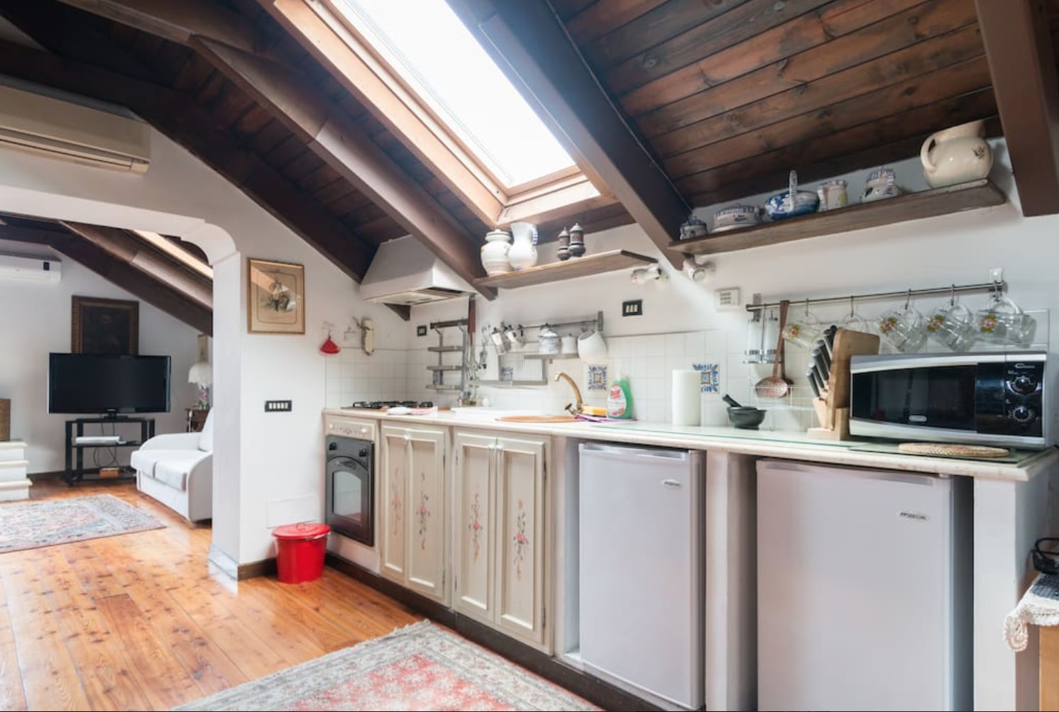 Fully equipped kitchen
