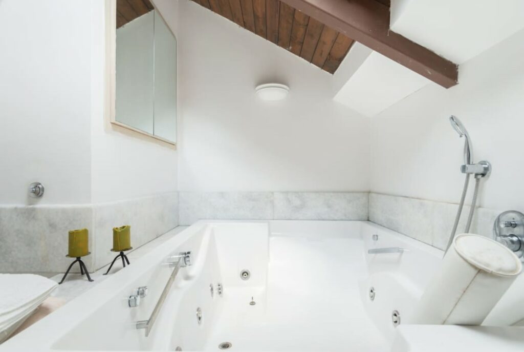 Jacuzzi