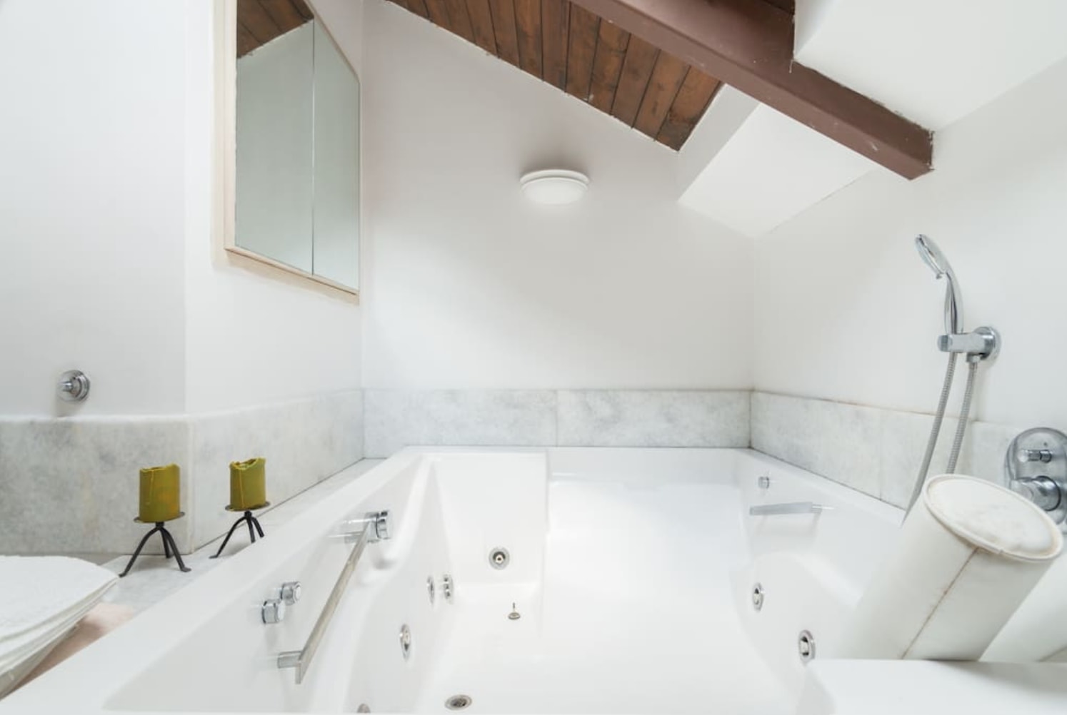 Jacuzzi